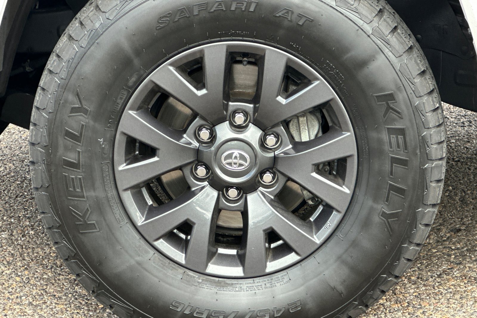 2022 Toyota Tacoma SR5 photo 23