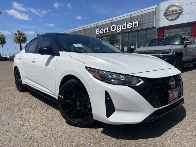 2025 Nissan Sentra SR's photo