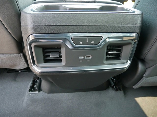 2025 Chevrolet Silverado 3500HD High Country photo 14