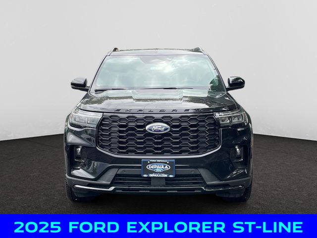 2025 Ford Explorer ST-Line photo 4