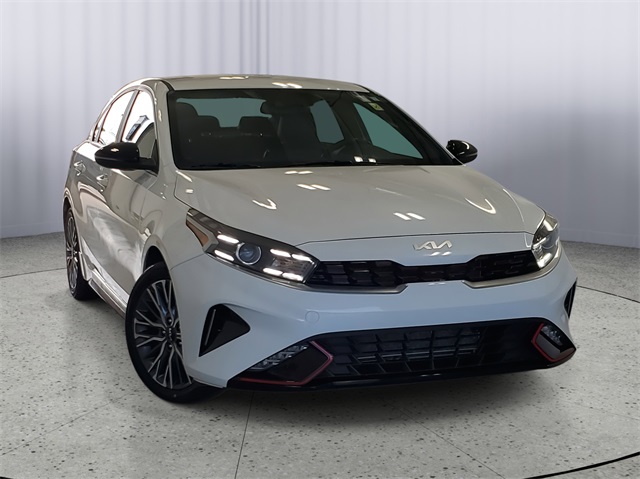 2023 Kia Forte GT-Line photo 2