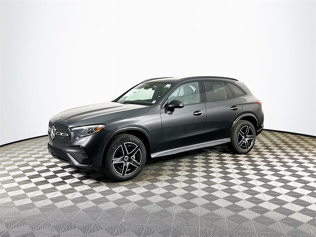 2026 Mercedes Benz GLC 300 4MATIC photo 2