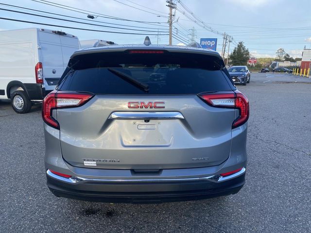 2024 Gmc Terrain SLT photo 3