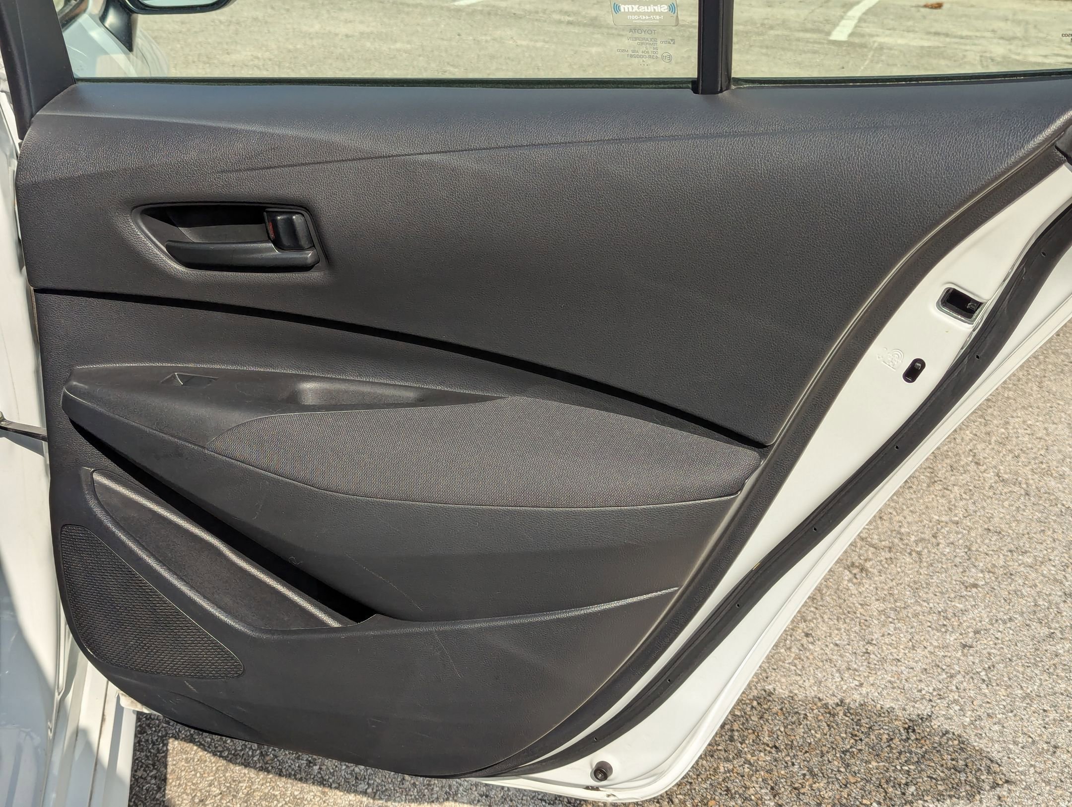 2022 Toyota Corolla LE photo 26