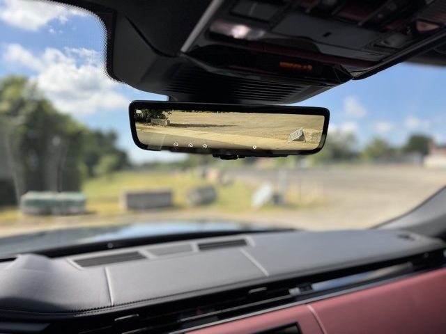 2025 Land Rover Range Rover Sport SE photo 16