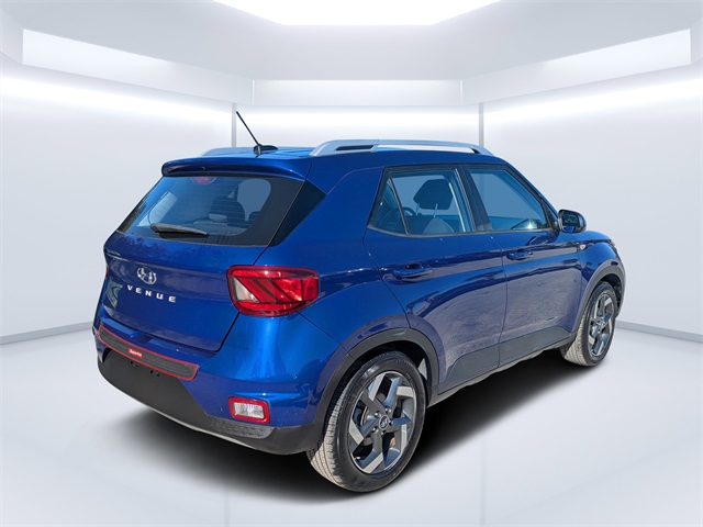 2023 Hyundai Venue SEL photo 3