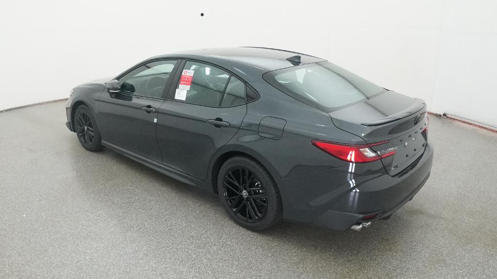2026 Toyota Camry SE photo 13