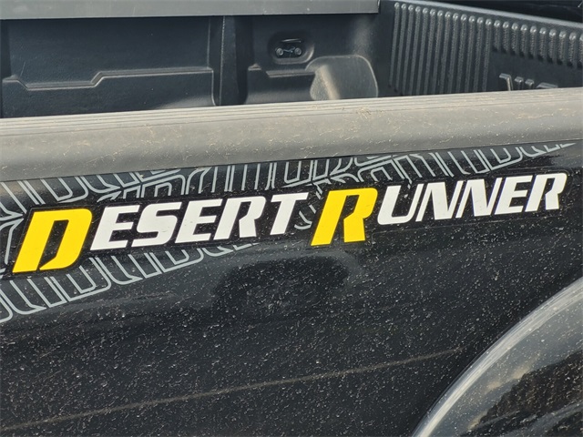 2018 Nissan Frontier Desert Runner photo 2