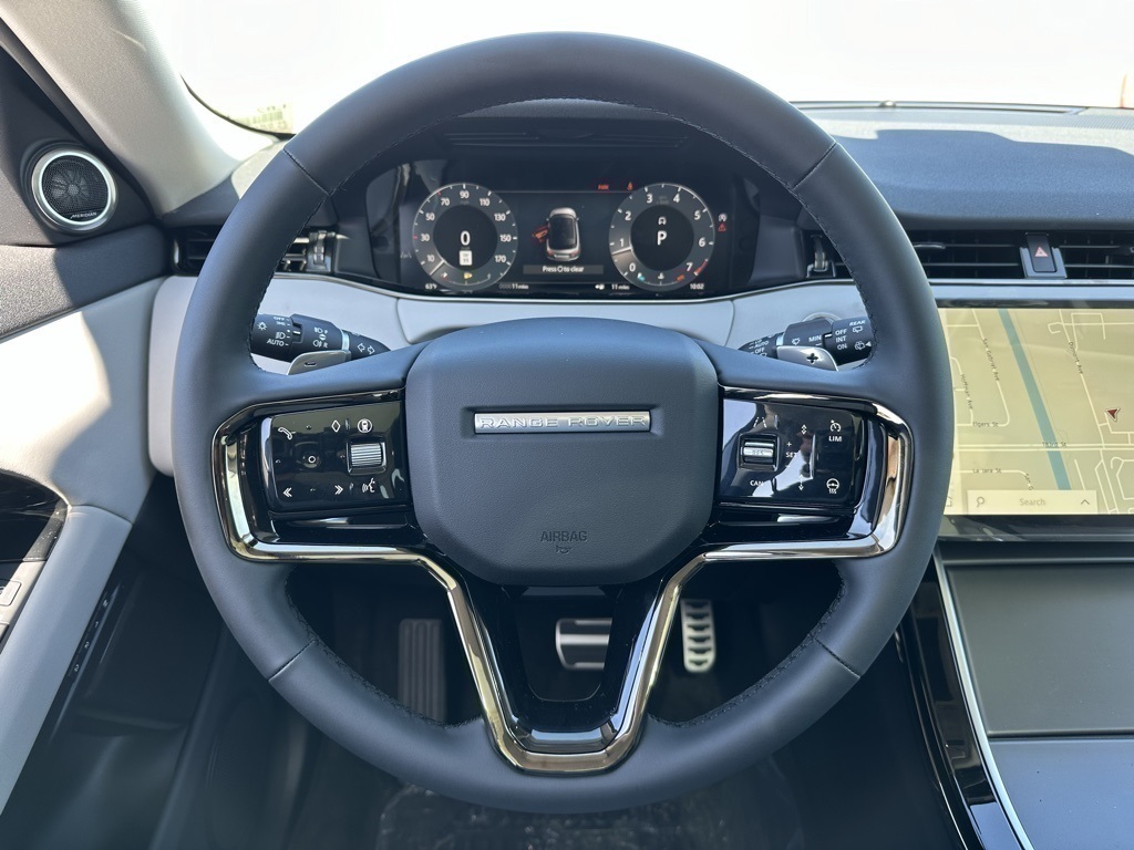 2024 Land Rover Range Rover Evoque Dynamic SE photo 11
