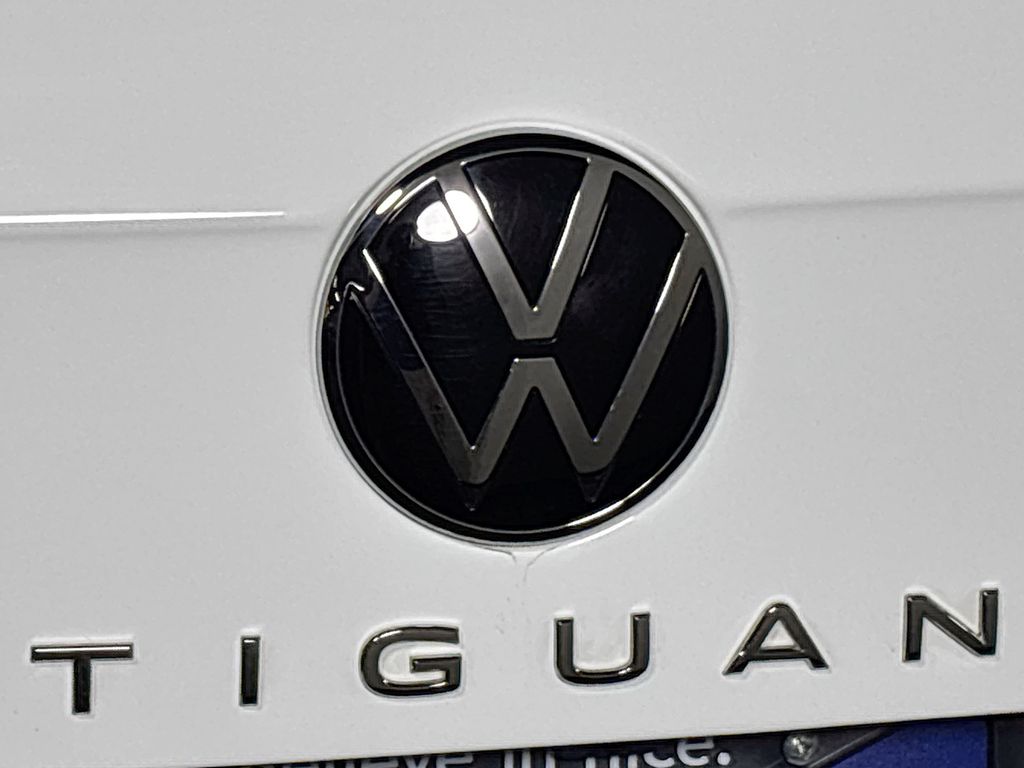 2024 Volkswagen Tiguan SE Wolfsburg Edition photo 20