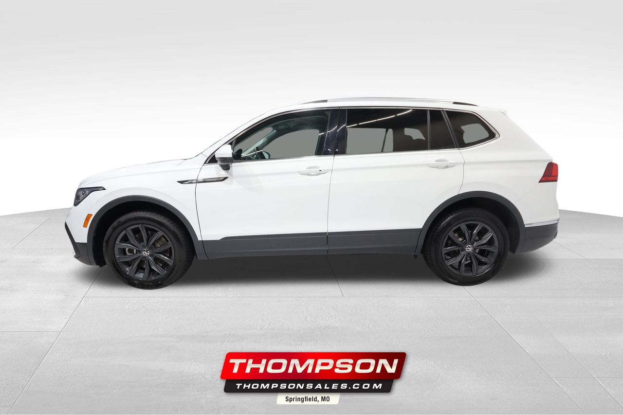 2024 Volkswagen Tiguan SE's photo