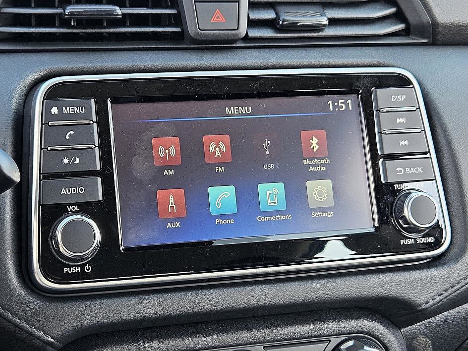 2025 Nissan Versa S photo 20