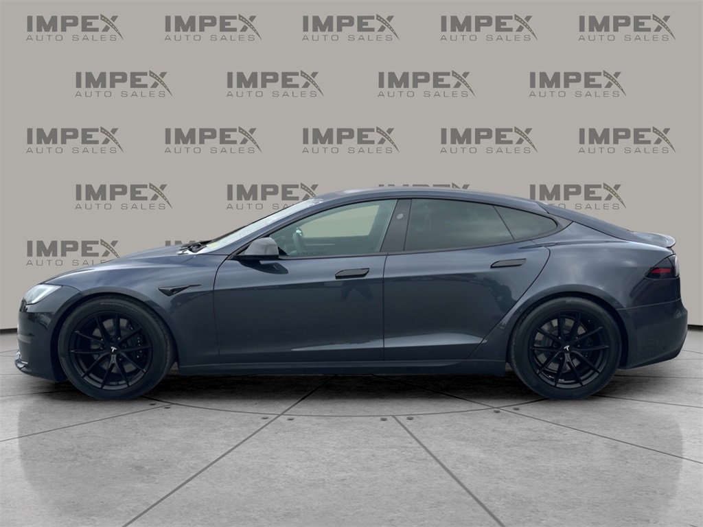 2024 Tesla Model S photo 2