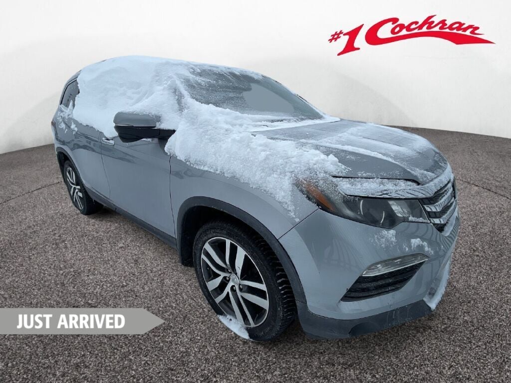 2017 Honda Pilot Touring's photo