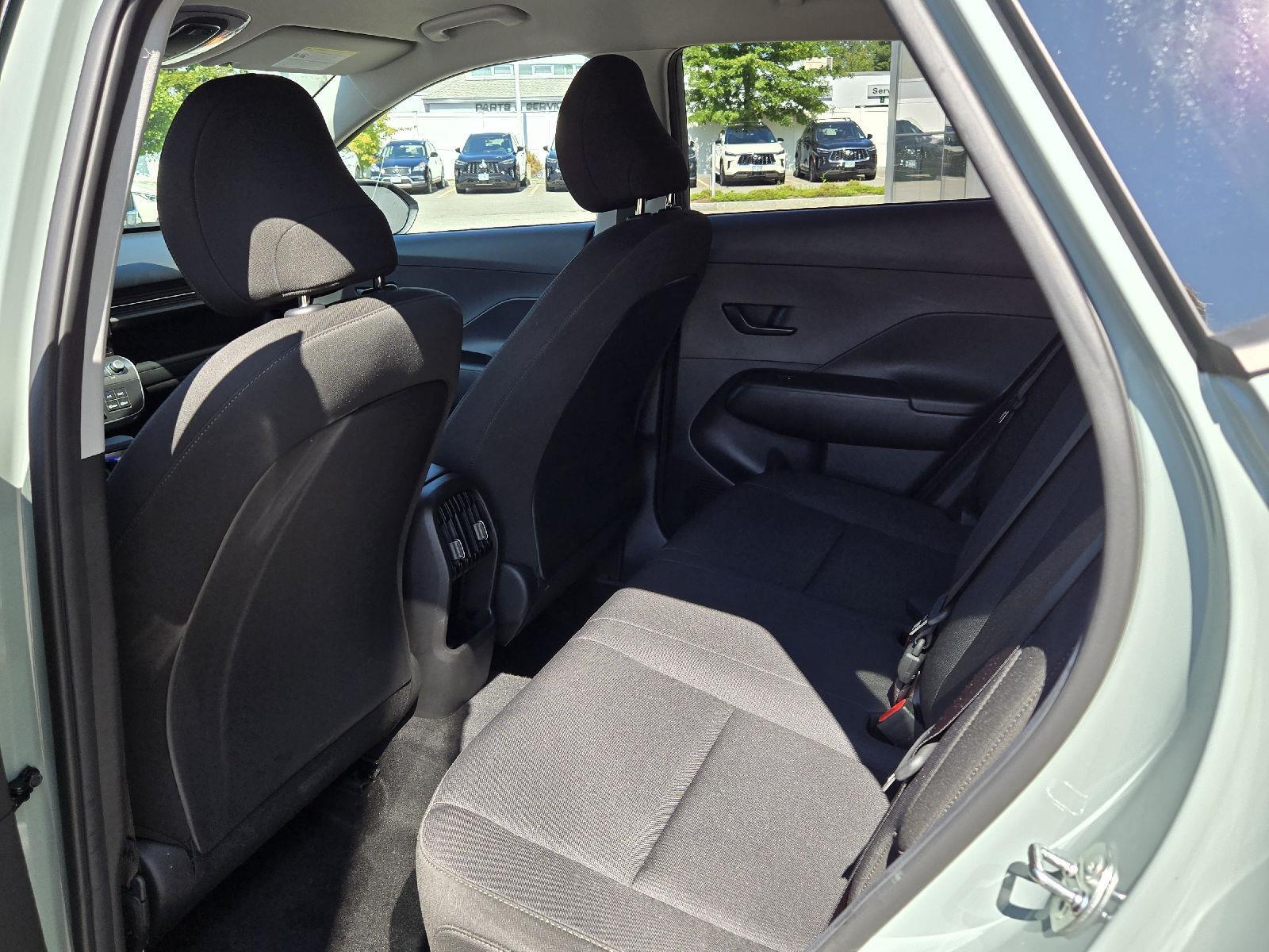2024 Hyundai Kona SEL photo 18