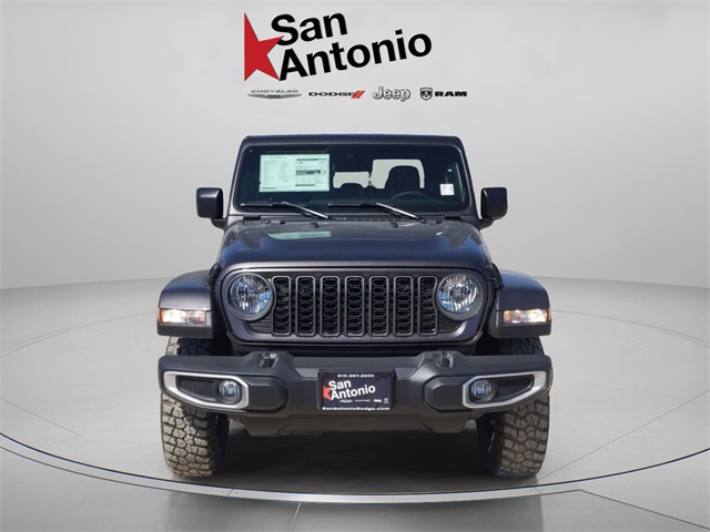 2025 Jeep Gladiator Sport Texas Trail photo 3