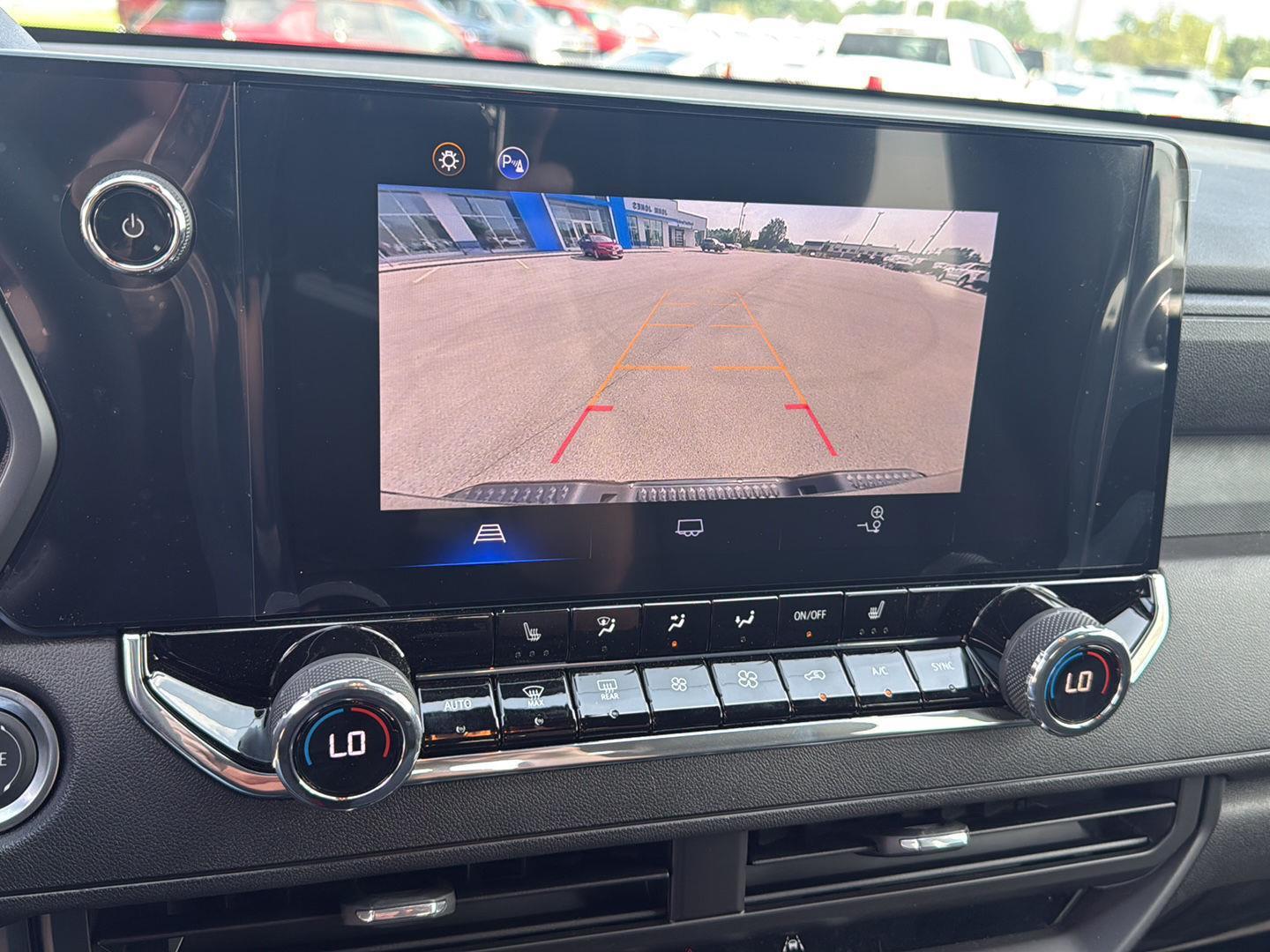 2025 Chevrolet Colorado Trail Boss photo 3