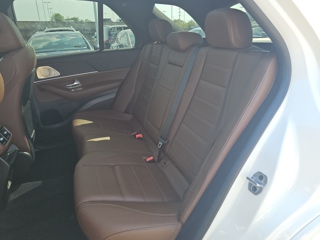 2025 Mercedes Benz GLE 450e 4MATIC photo 9