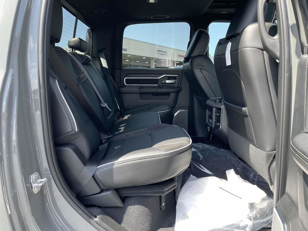 2025 Ram 2500 Laramie photo 13