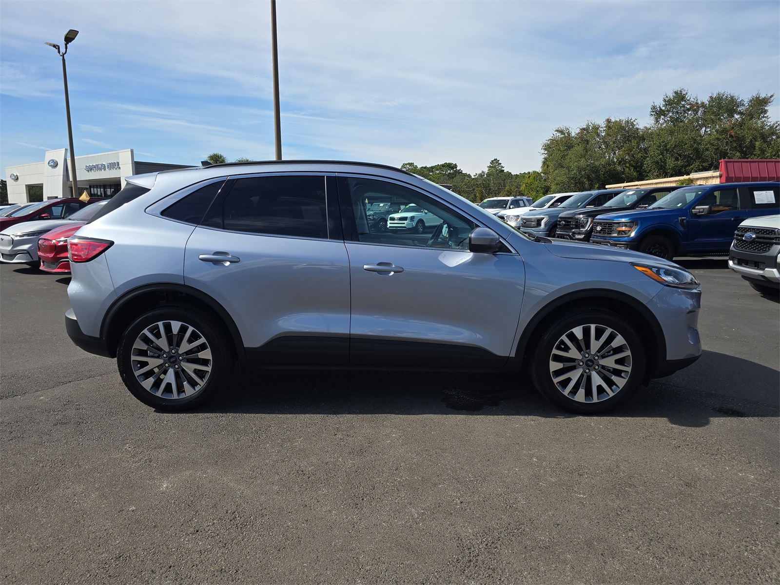 2022 Ford Escape Titanium photo 3