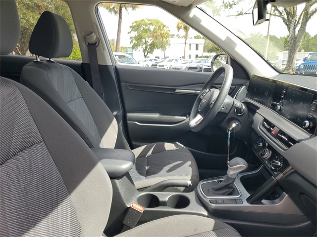 2024 Kia Seltos LX photo 30