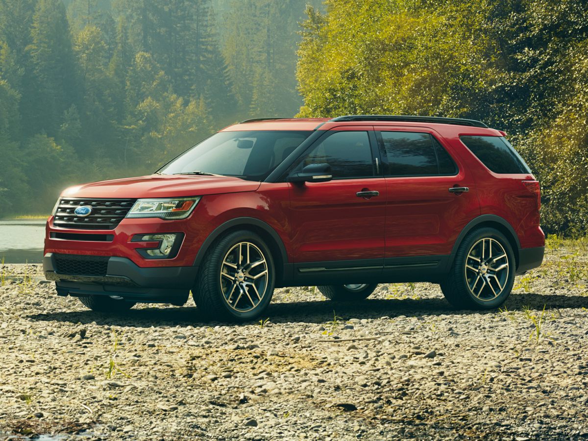 2017 Ford Explorer XLT photo 2