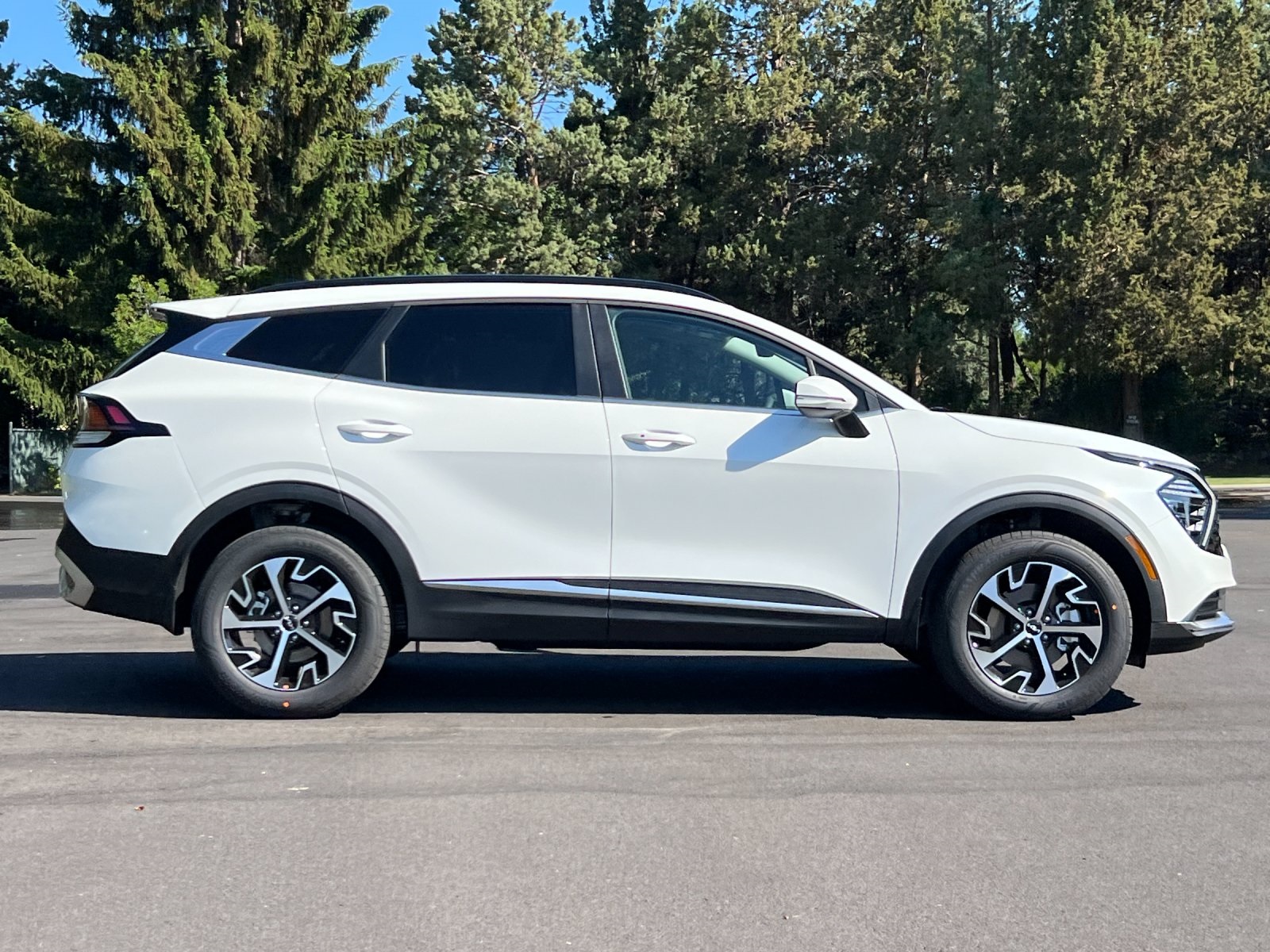 2025 Kia Sportage Hybrid EX photo 3