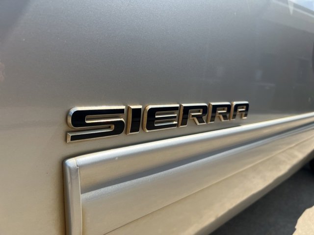 2010 Gmc Sierra 1500 SLE photo 34