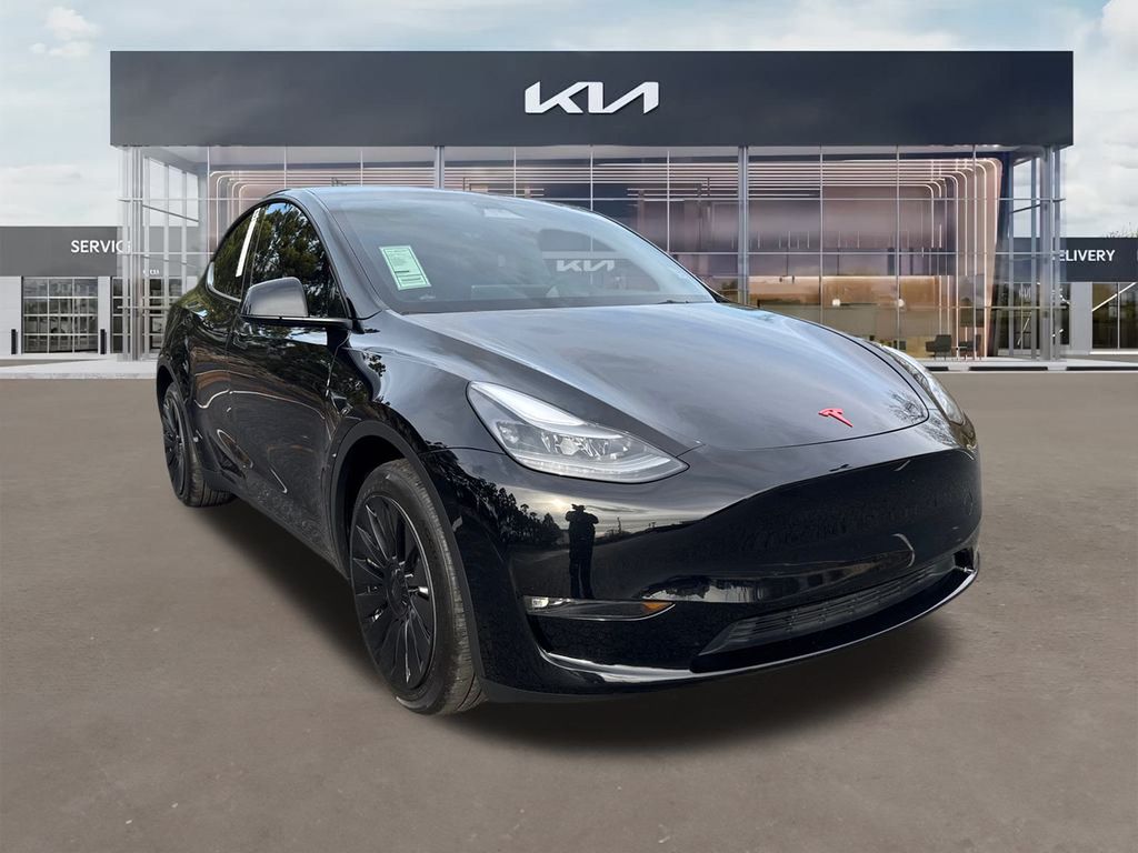 2023 Tesla Model Y Long Range's photo