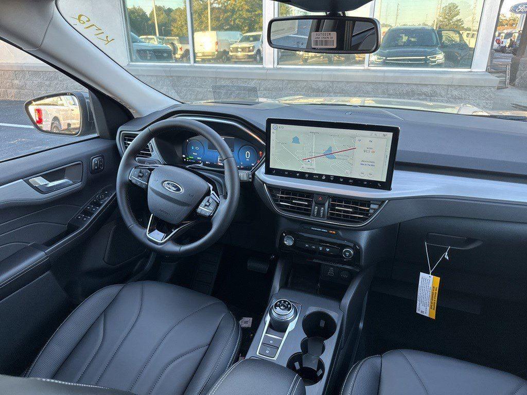 2025 Ford Escape Plug-In Hybrid photo 13