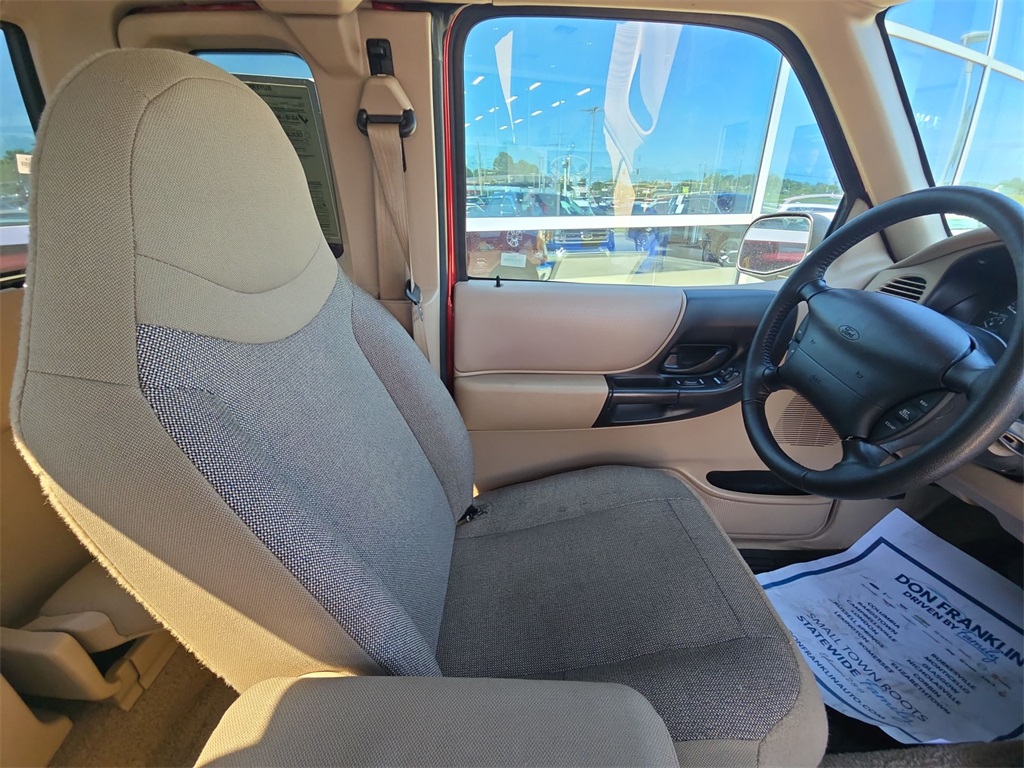 2000 Ford Ranger XLT photo 12