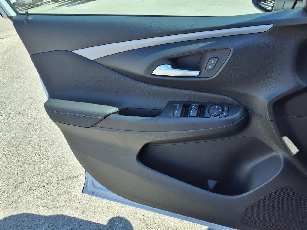 2025 Buick Envista Preferred photo 11