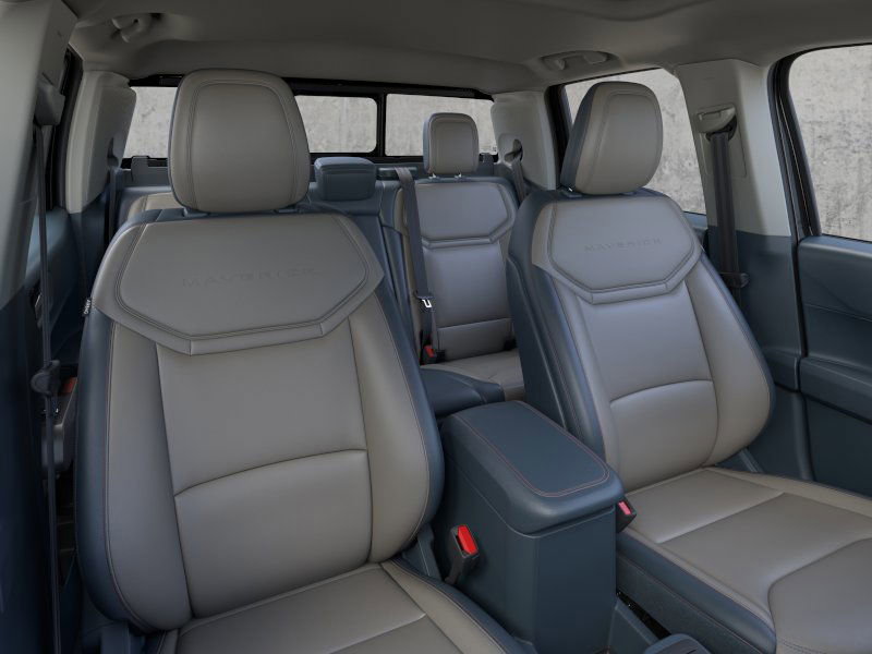 2025 Ford Maverick Lariat photo 2