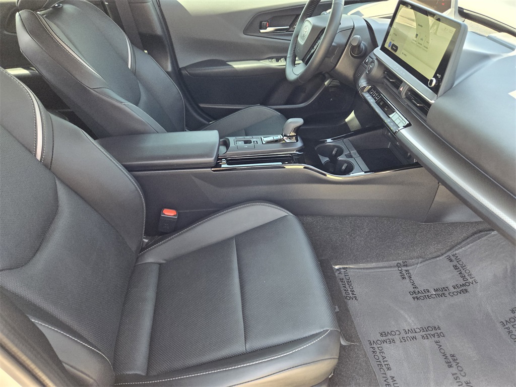 2025 Toyota Prius Limited photo 14