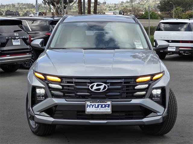 2025 Hyundai Tucson SEL photo 2