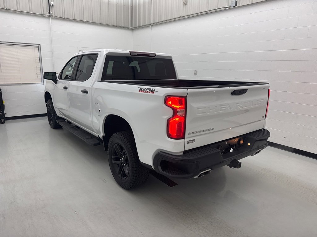 2023 Chevrolet Silverado 1500 LT Trail Boss photo 2