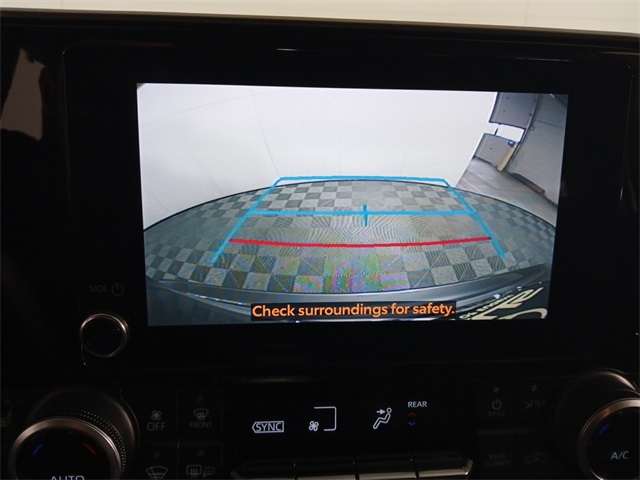 2023 Toyota Highlander Hybrid XLE photo 13