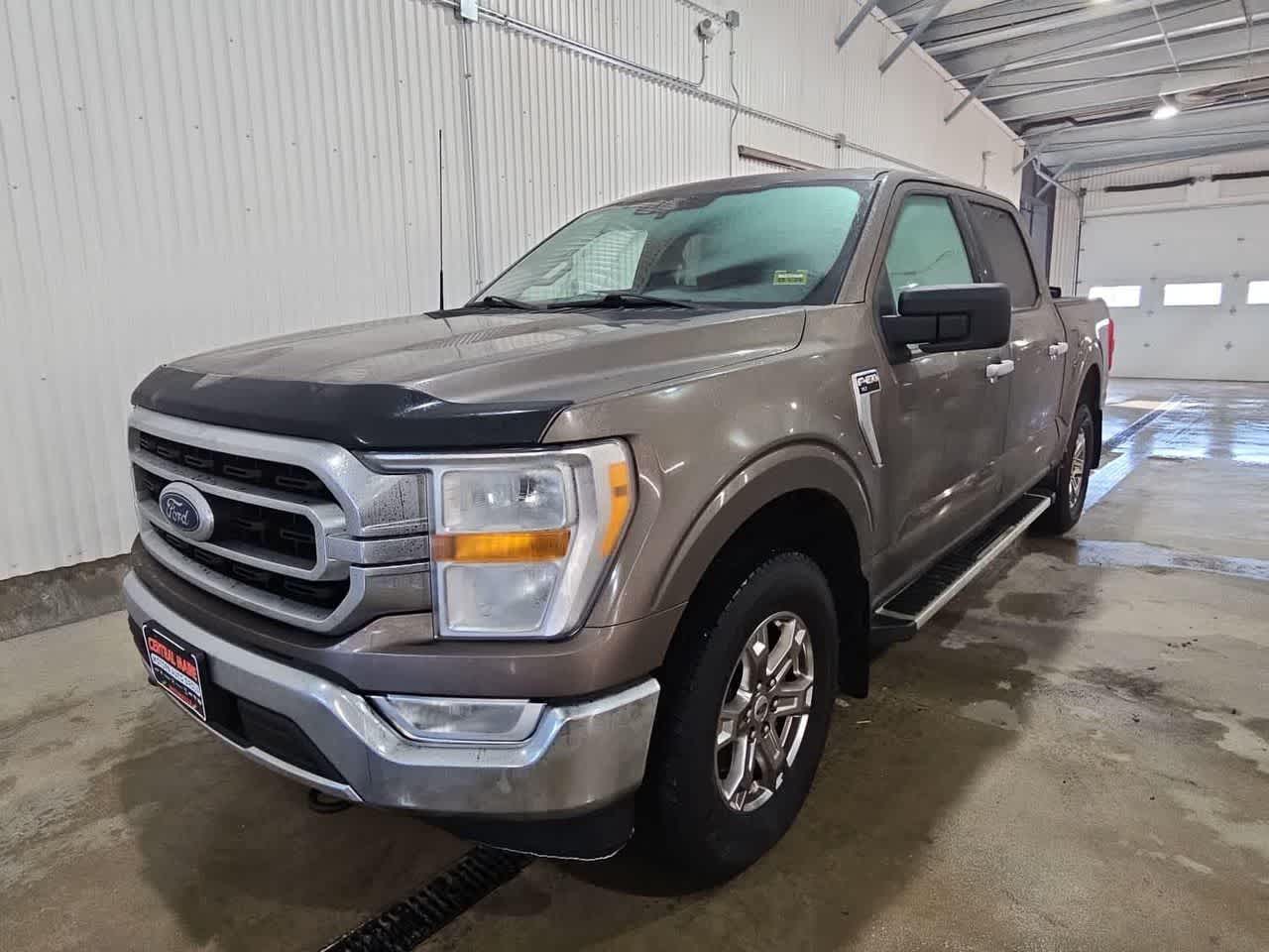 2022 Ford F-150 XLT's photo