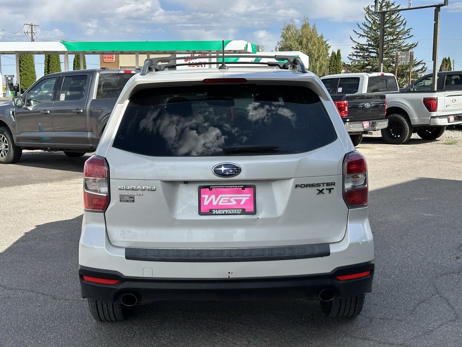 2014 Subaru Forester 2.0XT Touring photo 4