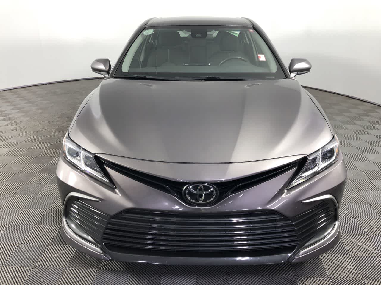 2023 Toyota Camry LE photo 2