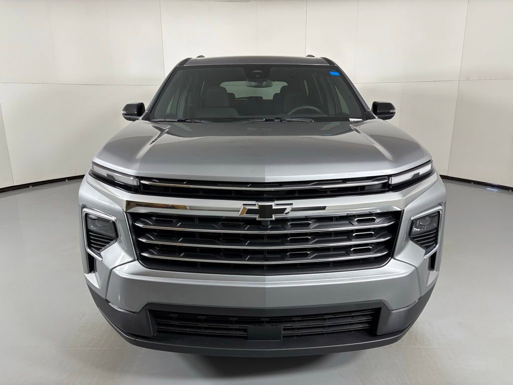 2026 Chevrolet Traverse photo 3