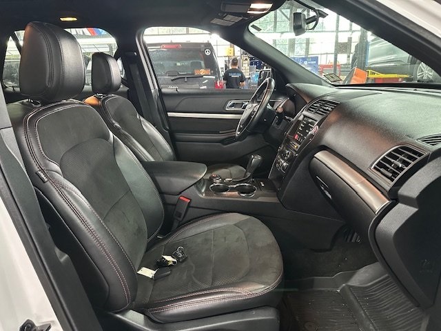 2018 Ford Explorer XLT photo 11