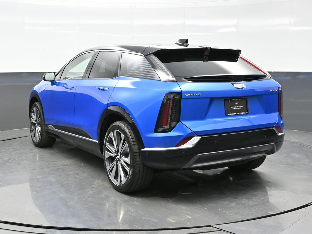 2025 Cadillac Optiq Luxury photo 4