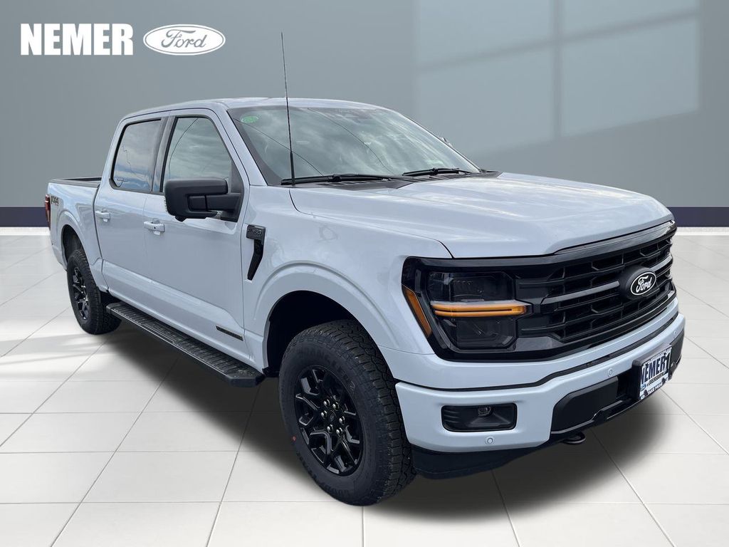 2025 Ford F-150 XLT's photo