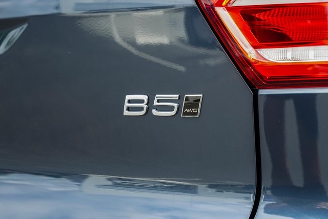 2026 Volvo XC40 AWD photo 7