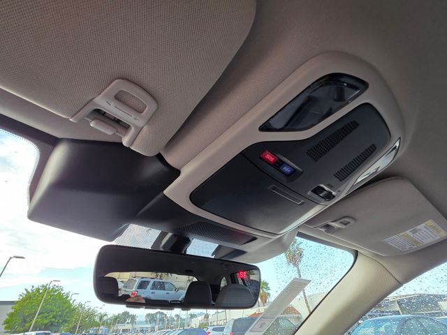 2025 Subaru Outback Premium photo 32