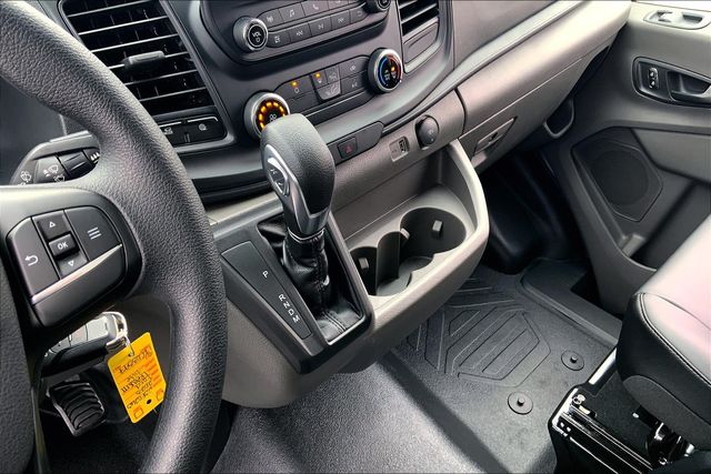 2023 Ford Transit photo 3
