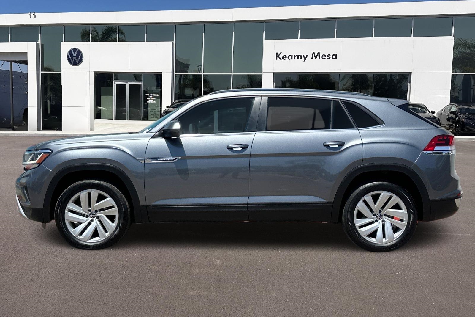 2022 Volkswagen Atlas Cross Sport V6 SE Technology photo 7