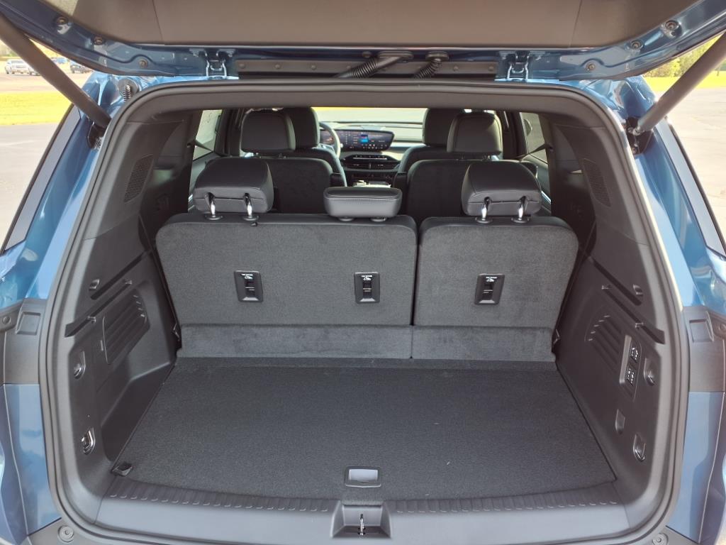 2026 Buick Enclave Preferred photo 8