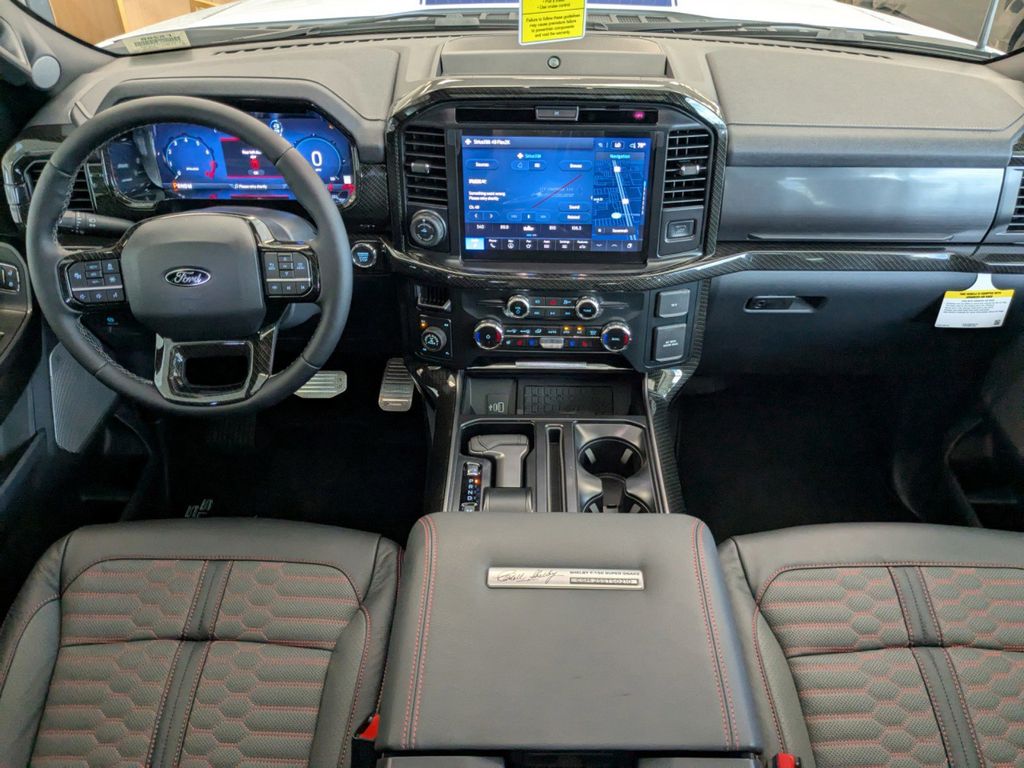 2025 Ford F-150 Lariat photo 14